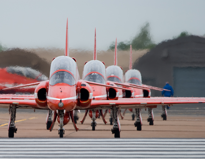 175_Fairford RIAT_Red Arrows na British Aerospace Hawk T1.jpg
